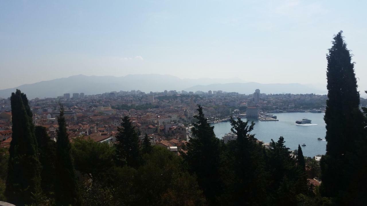 A Small Apartment For A Great Vacation "Ludi" Split Zewnętrze zdjęcie